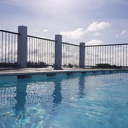 Modernes Apartment & Pool Mit Mega Aussicht Flic-en-Flacq Esterno foto